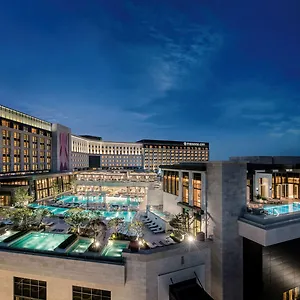 5* ホテル パラダイス シティ